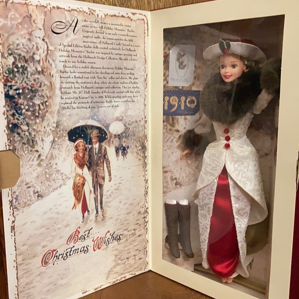 Vintage 1995 Holiday Memories Barbie .Commemorates  85 years of Hallmark cards.